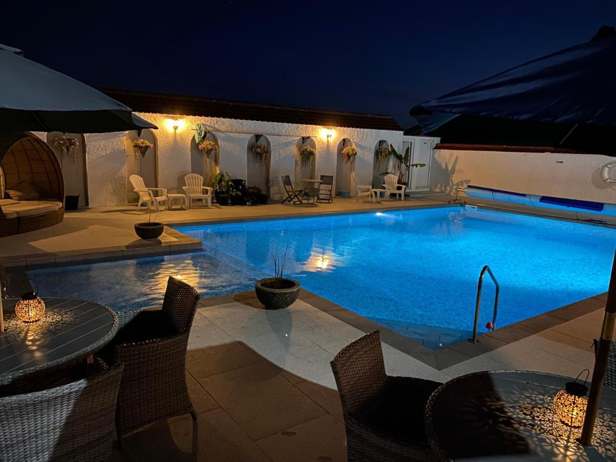 Beau Vallon Holiday Apartments Saint Peter エクステリア 写真